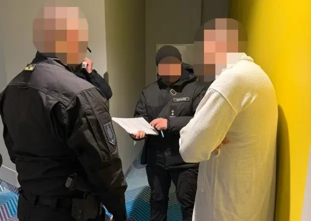 ДБР затримало офіцера ТЦК на Київщині за систематичне приниження та побиття мобілізованих