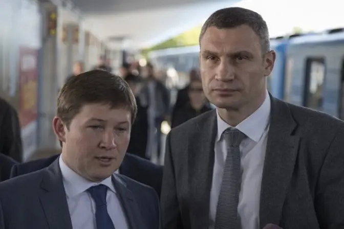 Кличко пообіцяв відсторонити від посади очільника метро після розслідування Bihus.Info