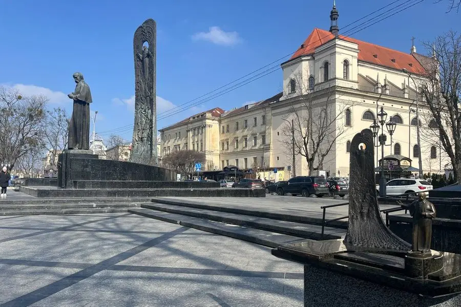 Львів'ян запрошують до спільної молитви у центрі міста