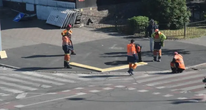 Бородянка долучилася до проєкту «Рух без бар'єрів». У селищі облаштовують безбар'єрний маршрут довжиною 4,8 км