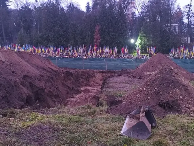 У Львові завершують дослідження давніх поховань. Уже знайшли останки понад тисячі осіб