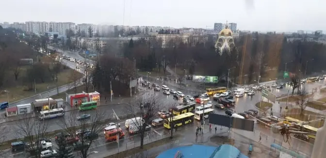Ситуація на дорогах Львова. Затори на Стрийській – Науковій