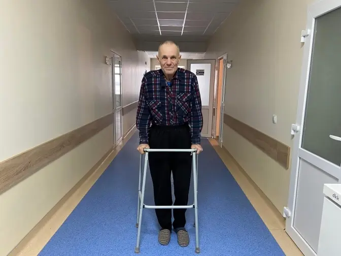 У Львові прооперували чоловіка, у якого через травму ноги відділилися від хребта