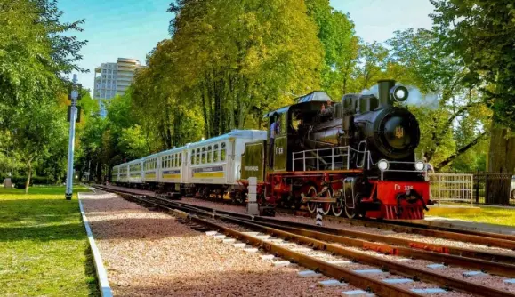 Дитяча залізниця у Києві невдовзі відкриє сезон