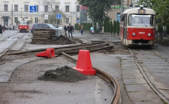 Ремонт трамвайних колій в Києві не зробив цей транспорт швидшим