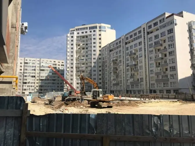 У Львові перевірять житловий комплекс, де дев’ять багатоповерхівок замість п’яти