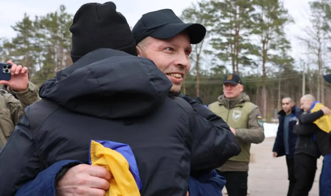 Дев’ятеро захисників зі Львівщини повернулися з російського полону: хто вони