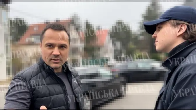 Підозрюваного у земельній корупції в Києві Комарницького знайшли за кордоном