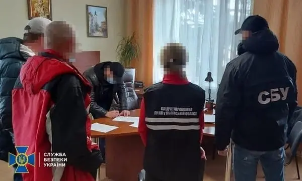 Привласнили понад 20 млн грн. Керівництво Львівської залізниці викрили на корупційній схемі