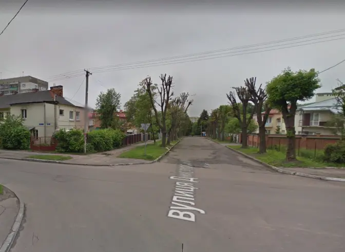 Частину вулиці Дністерської у Львові зроблять односторонньою