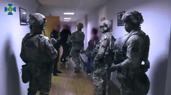 Провели понад 50 обшуків. СБУ викрила корупційну схему ДСНС в 11 областях