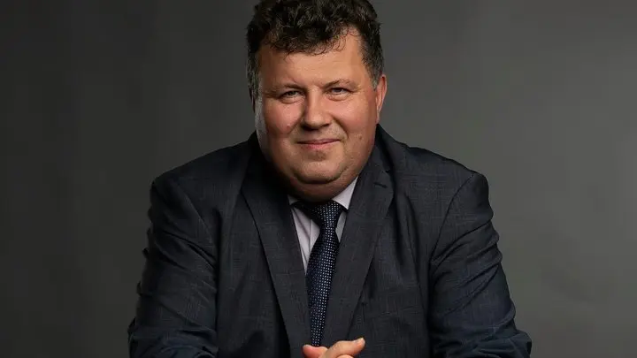 «Що б там не відбувалося у 105 аудиторії». Студпарламент КНУ оголосив акцію протесту проти ректора Бугрова