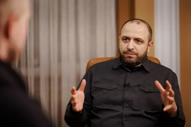 У Львові сильна злива підтопила вулиці та Рустем Умєров стане новим міністром оборони. Підсумки доби