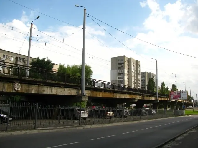 У Львові з проханням добудови моста на Науковій зареєстрували петицію до президента