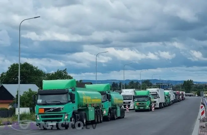 Ситуація на українсько-польському кордоні стає критичною і може перерости у катастрофу