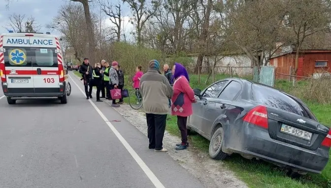 В аварії біля Львова травмувалася літня жінка