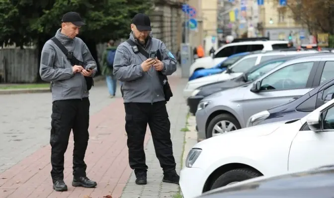 У Львові штраф за неналежне паркування можна сплатити через QR-код