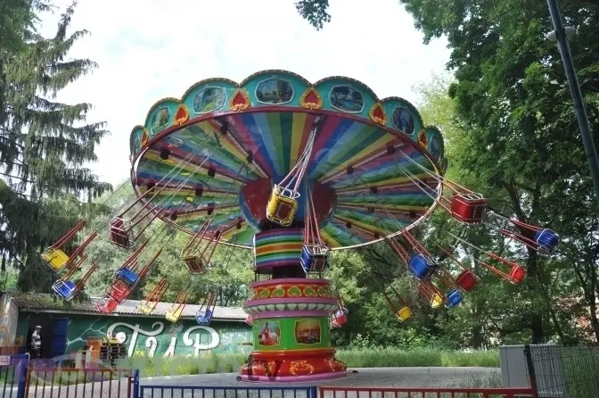 У львівському Парку культури запрацювали атракціони