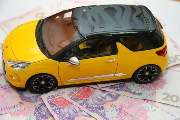 У Львові внесли зміни до податку на транспорт. Скільки і кому доведеться платити?