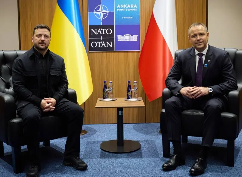 Спільна загроза — росія: Зеленський зустрівся з Президентом Польщі Каролем Навроцьким