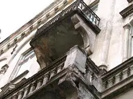 За встановлення пластикових вікон в центрі міста можуть оштрафувати на 1700 гривень