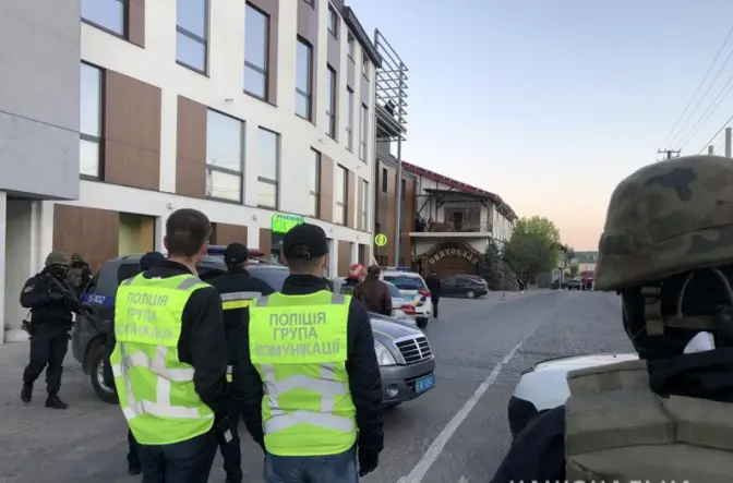 Псевдомінувальником ресторану у Винниках виявився 27-річний львів’янин