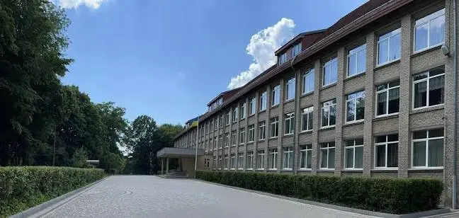 Львівська гімназія "Євшан" / фото гімназії