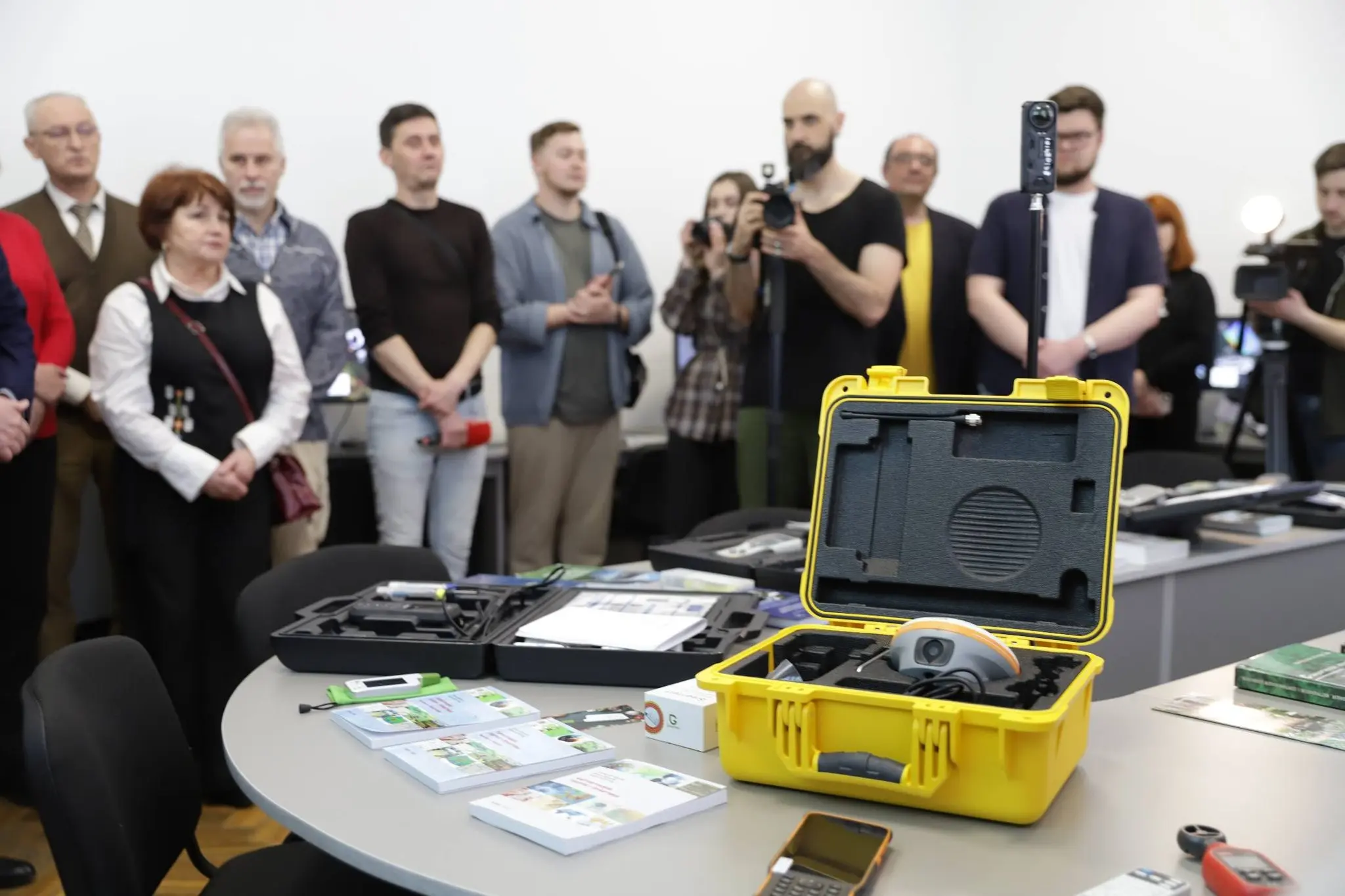 Новітнє обладнання для наукових дослідів