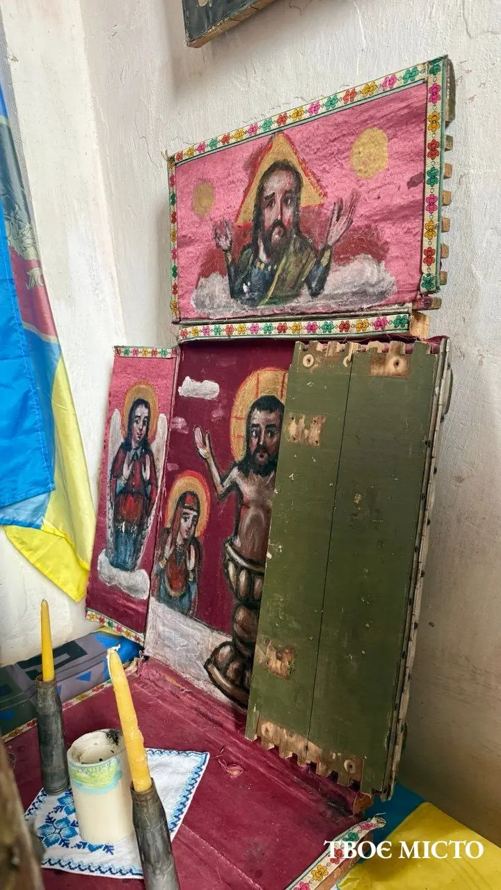 Іконостас із ящика з-під боєприпасів