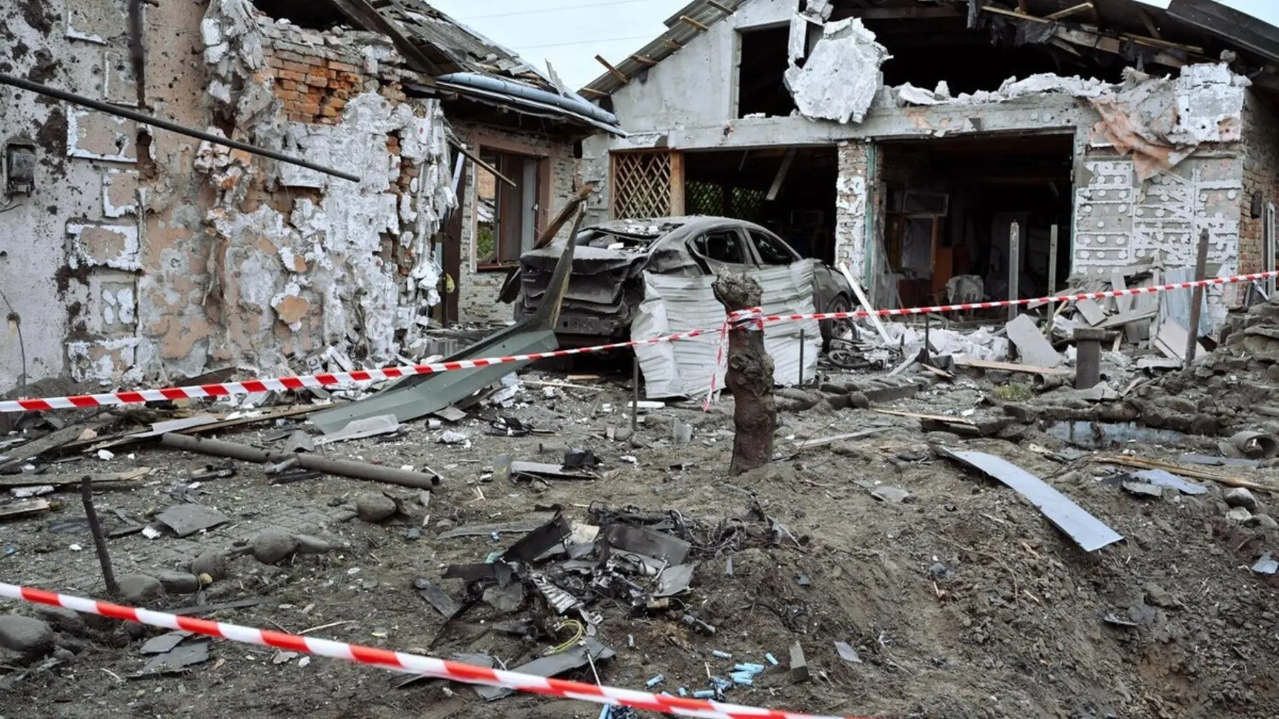 Наслідки атаки у Малехові / фото: Анастасія Смольєнко для ЛМР
