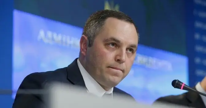 Син проросійського Портнова виїхав як волонтер через кордон на Львівщині та досі не повернувся