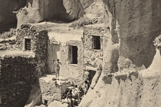 Львів’ян запрошують на фотовиставку сицилійської художниці «Острів часу»
