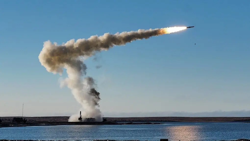 росія тримає у Чорному морі п’ять носіїв із 32 «Калібрами»