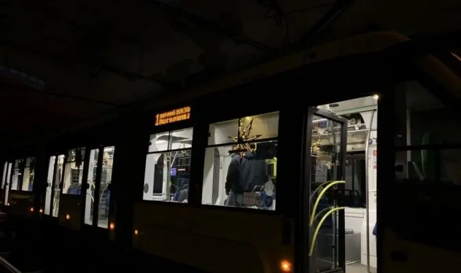 Від сьогодні Львовом курсуватиме Різдвяний трамвай з колядками