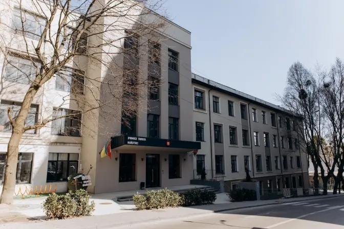 Біля однієї зі шкіл поблизу Шевченка у Львові облаштують новий перехід і «берлінські подушки»