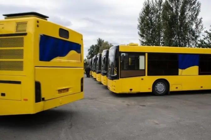 У Києві замість деяких тролейбусів тимчасово курсуватимуть автобуси