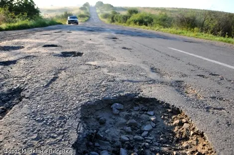 По трасі Львів-Тернопіль до 1 жовтня можна буде їздити тільки однією смугою