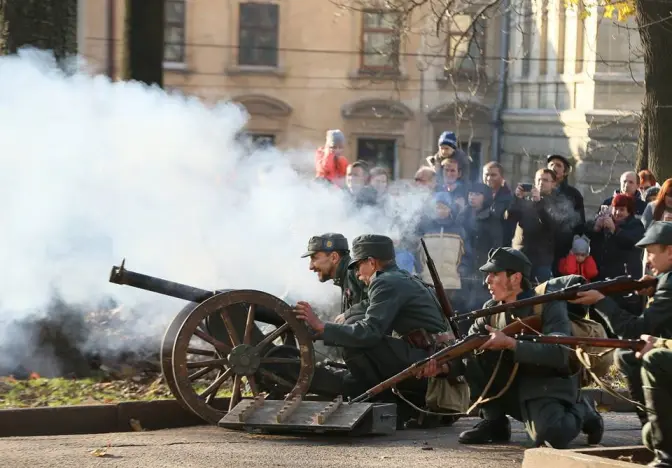 У Львові відтворили листопадові події 1918 року. Фото