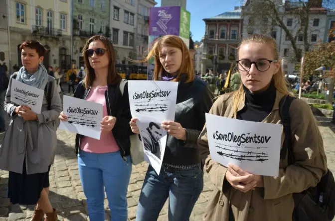 У Львові відбувся марафон-читання на підтримку Олега Сенцова та інших українських політв’язнів
