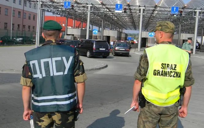 Прикордонники запевняють, що з понеділка ситуація на кордоні з Польщею стабілізується