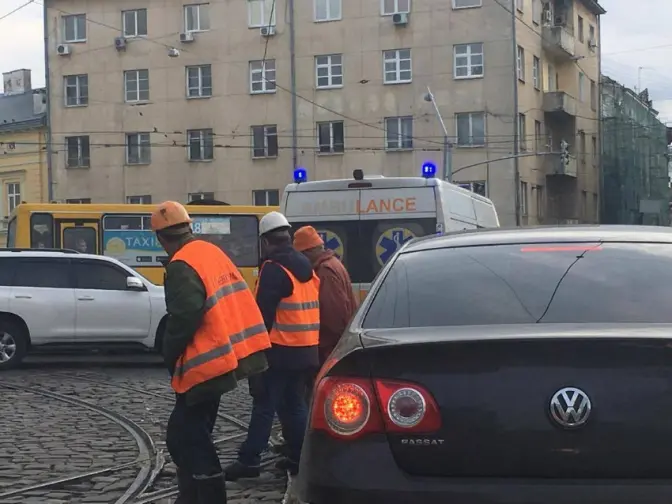 Ситуація на дорогах Львова: затори у центрі міста. Фото