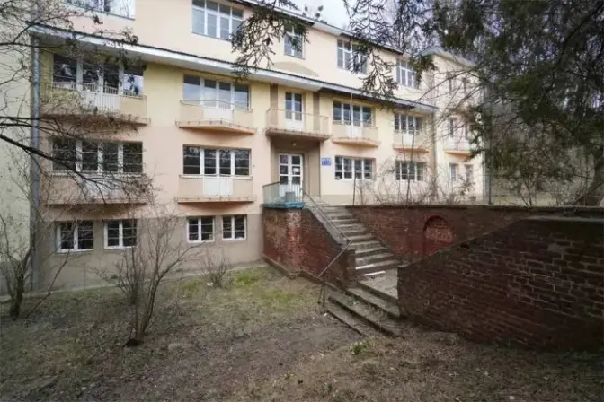 У Львові корпус однієї з лікарень перероблять під центр для ВПО