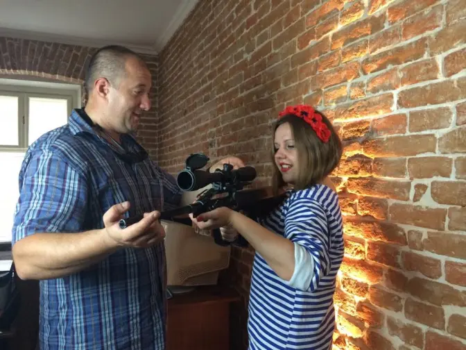 У Львові готують листівки з дівчатами для військових