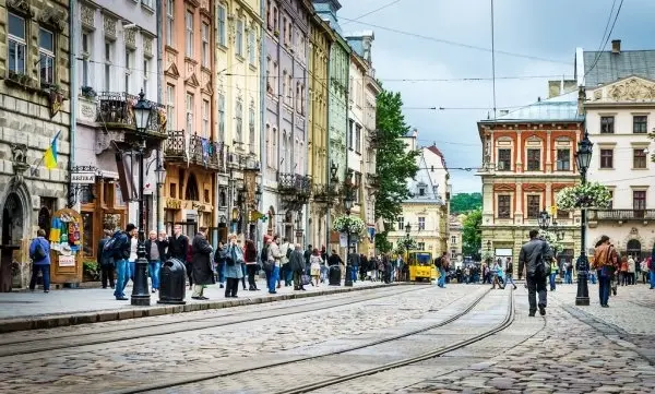 Мінімальна зарплата, податки для ФОП та перерахунок пенсій. Що зміниться з 1 жовтня