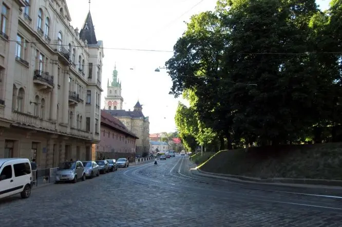 На вулиці Підвальній у Львові частково реорганізують рух