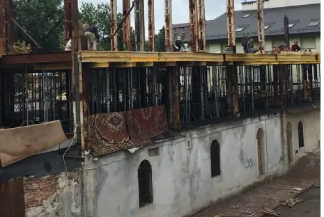 Чи справді у Львові добудовують церкву Московського патріархату. Коментар власниці приміщення