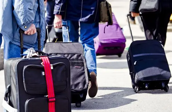 Українцям стане складніше влаштуватися на сезонну роботу у Польщі