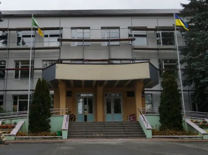У США допоможуть зібрати кошти на відновлення Бучанського ліцею №3