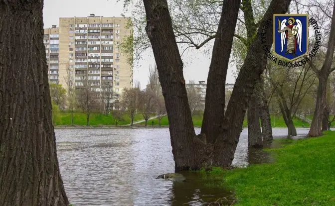 Водопілля в Києві: Рівень води в Дніпрі різко знизився