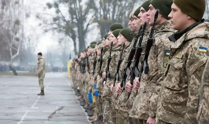 Першими щеплення від Сovid-19 у ЗСУ отримають військові на передовій